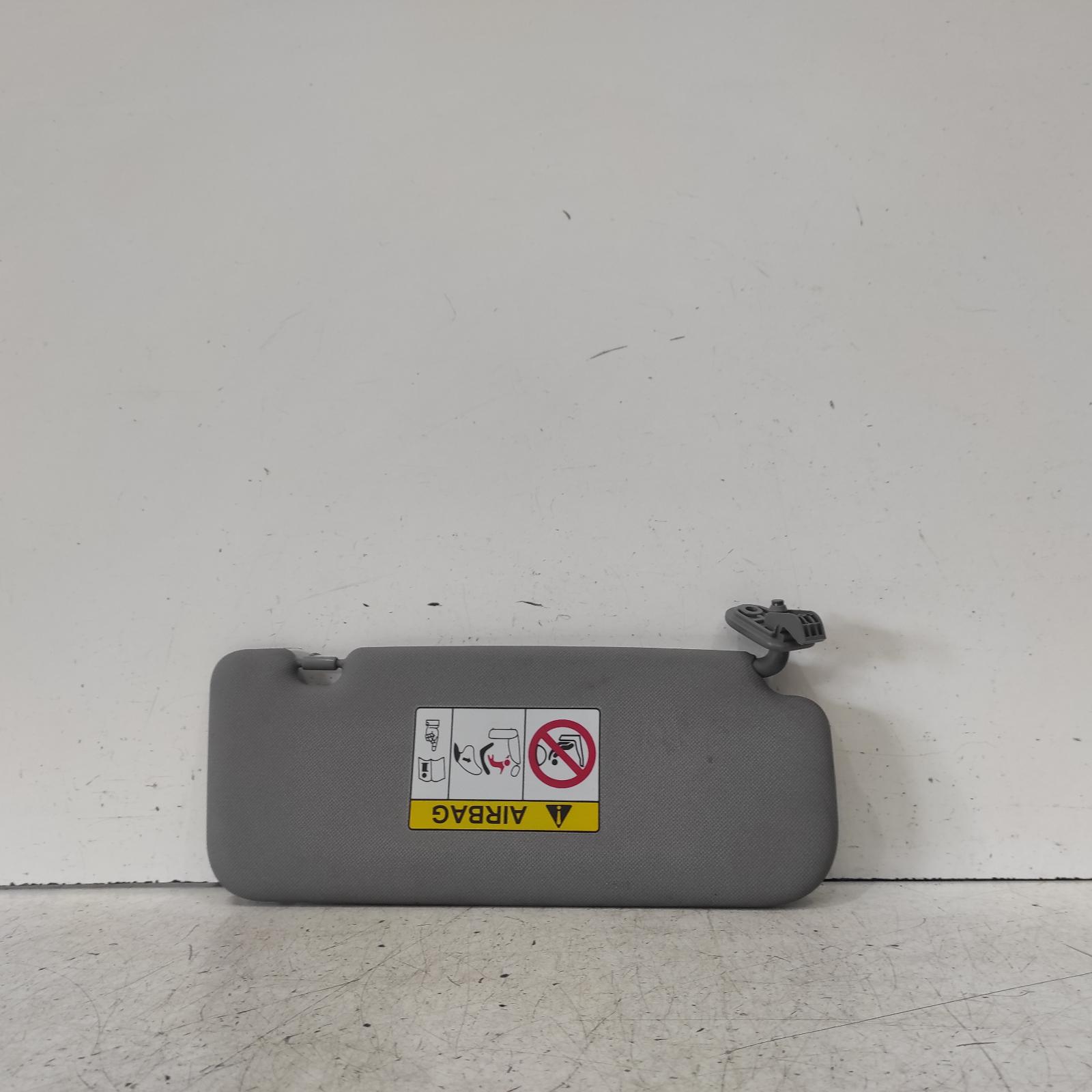 View Auto part Sunvisor Hyundai Accent 2015