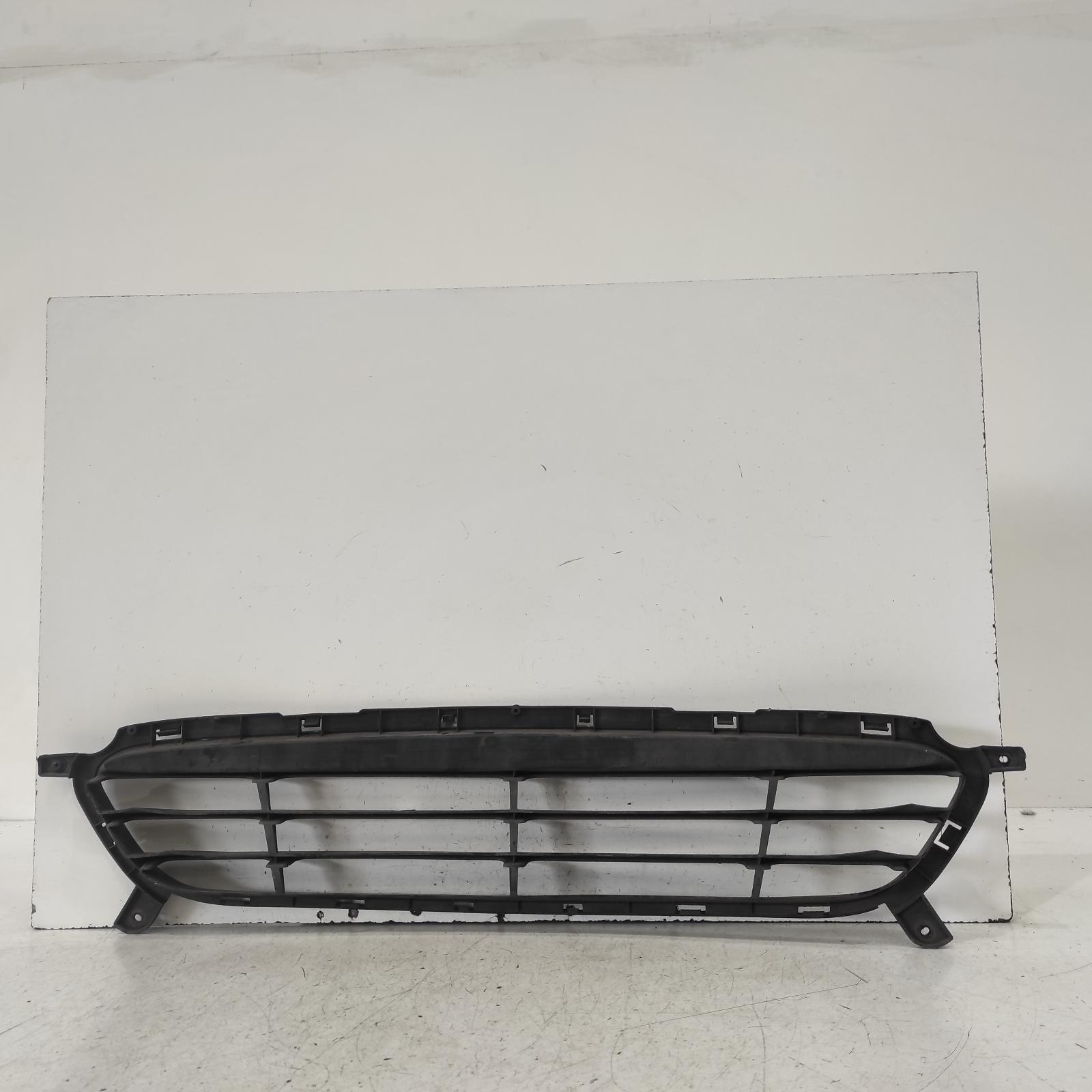 View Auto part Grille Hyundai Accent 2015
