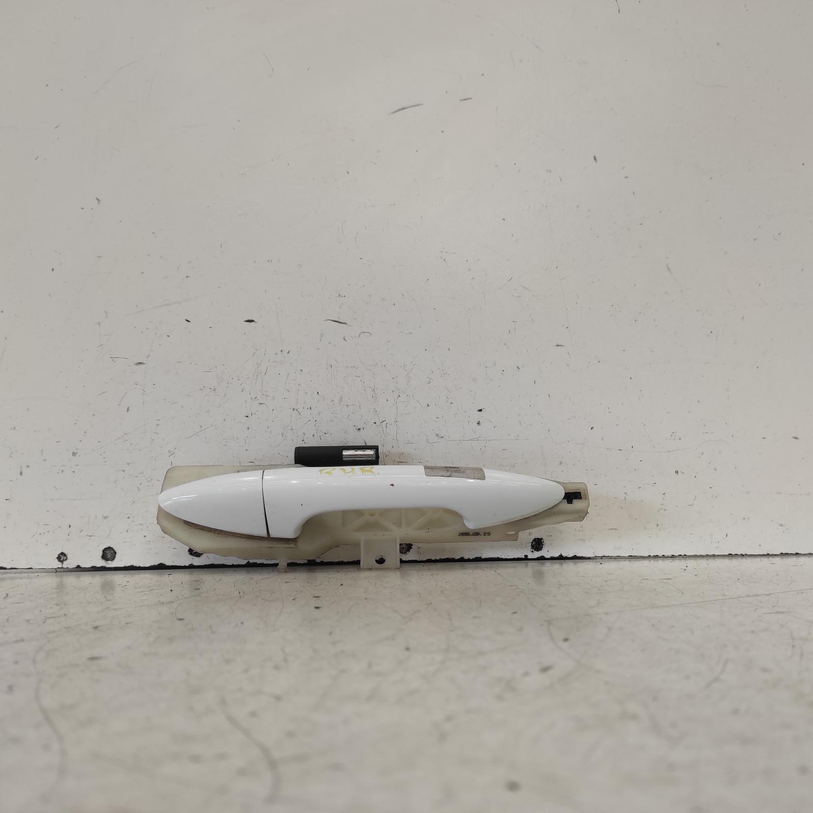 View Auto part Door Handle Hyundai Accent 2015