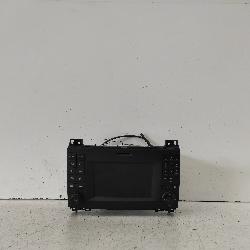 View Auto part Radio/Cd/Dvd/Sat/Tv Mercedes Sprinter 2014