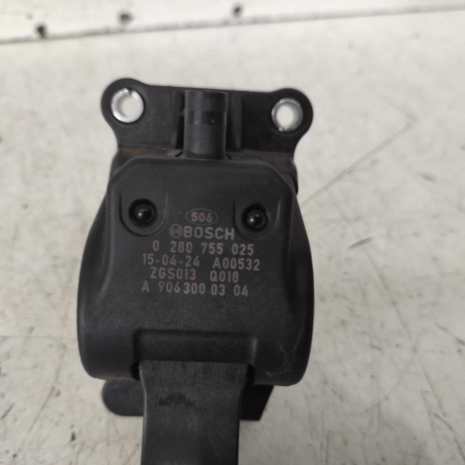 2014 Mercedes Sprinter Pedal Assembly View Auto part Pedal Assembly Mercedes Sprinter 2014