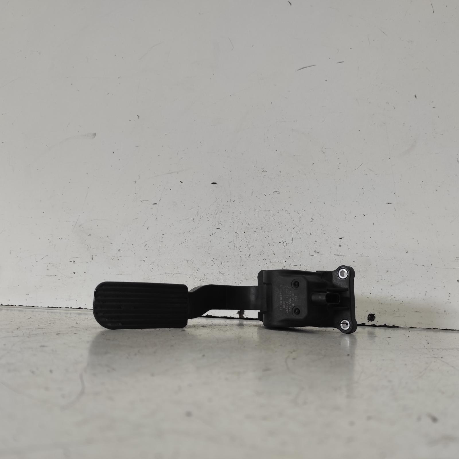 2014 Mercedes Sprinter Pedal Assembly View Auto part Pedal Assembly Mercedes Sprinter 2014