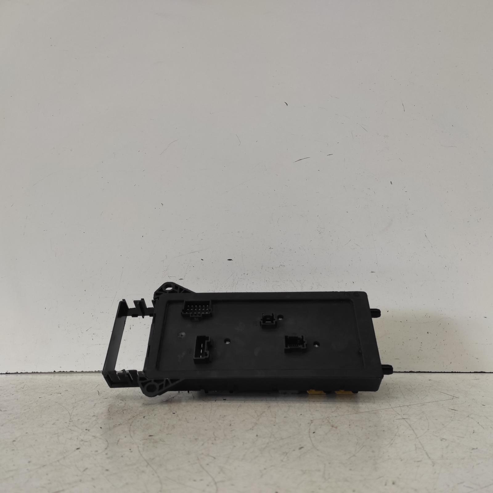 2014 Mercedes Sprinter Ecu View Auto part Ecu Mercedes Sprinter 2014