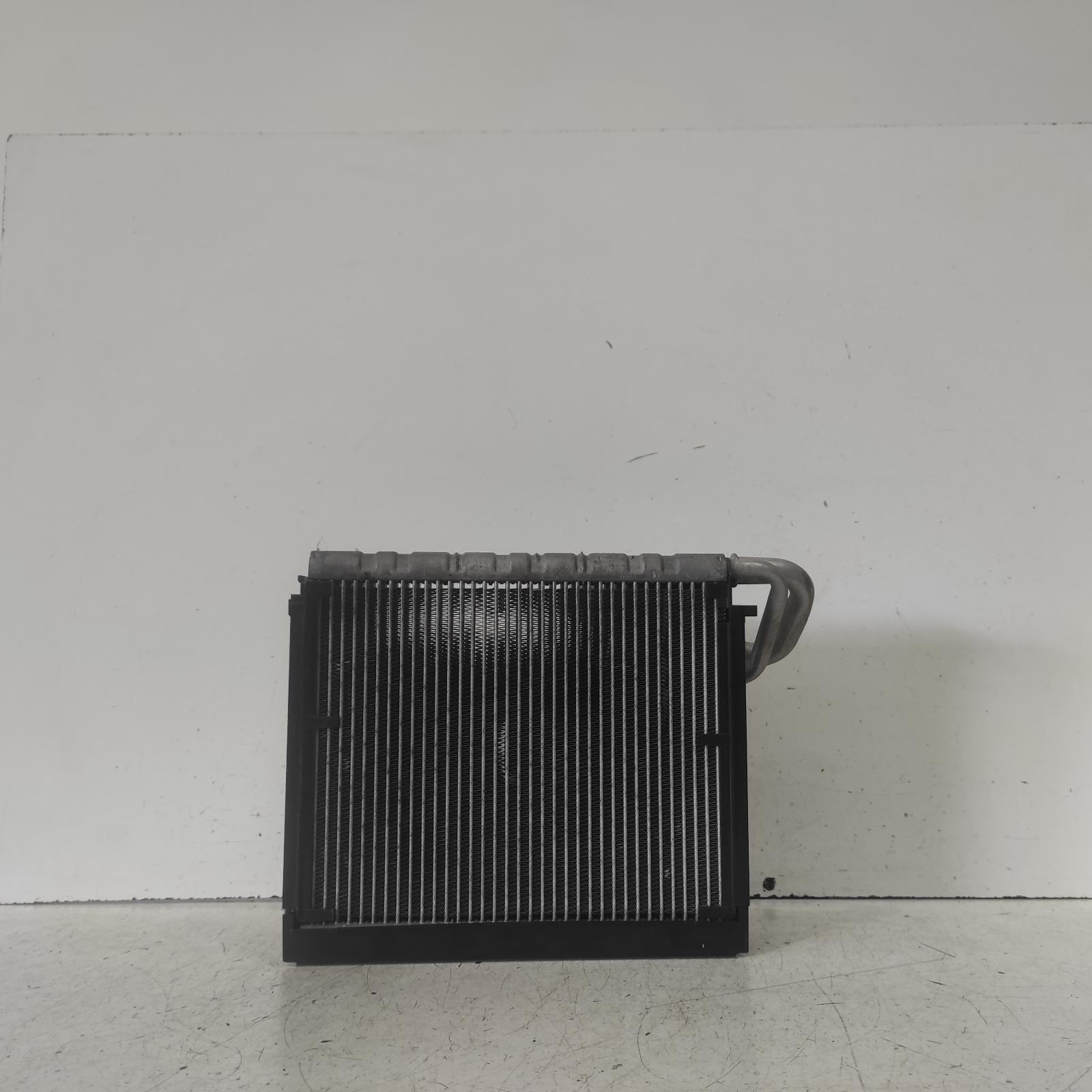 View Auto part A/C Evaporator Mercedes Sprinter 2014