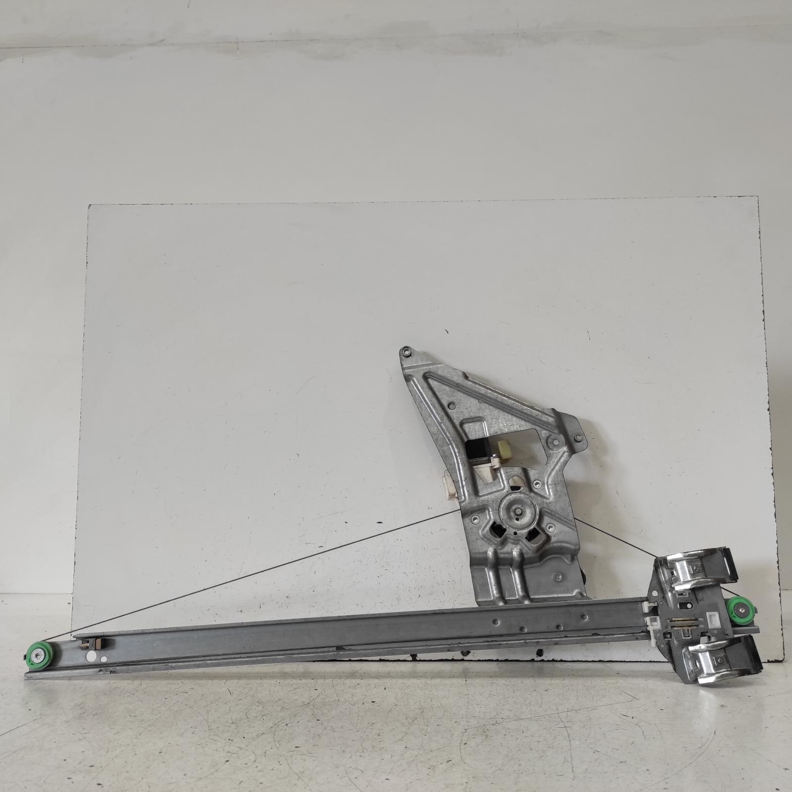 View Auto part Left Front Window Reg/Motor Mercedes Sprinter 2014