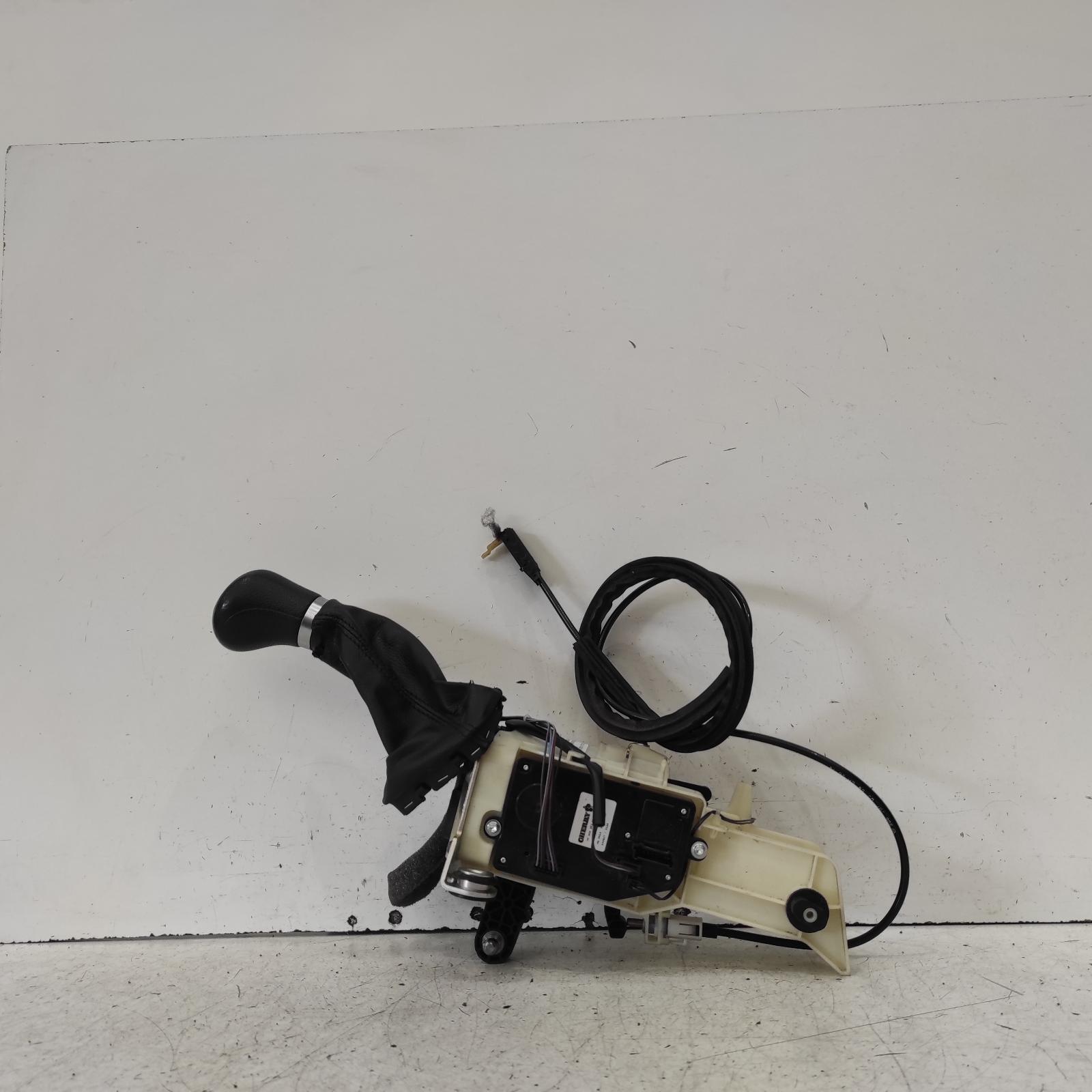 2014 Mercedes Sprinter Gear Stick/Shifter View Auto part Gear Stick/Shifter Mercedes Sprinter 2014
