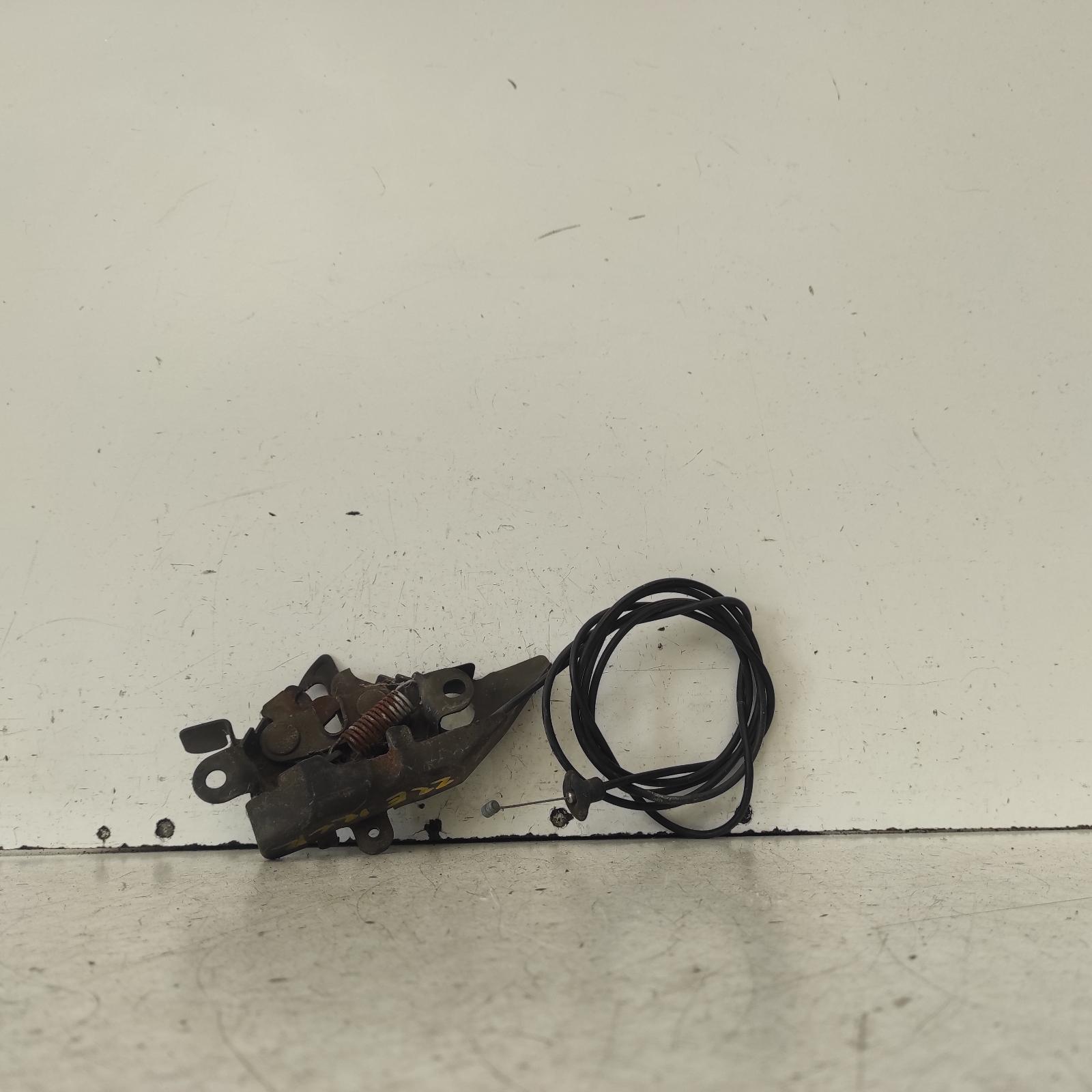 View Auto part Bonnet Lock/Support Toyota Corolla 2003