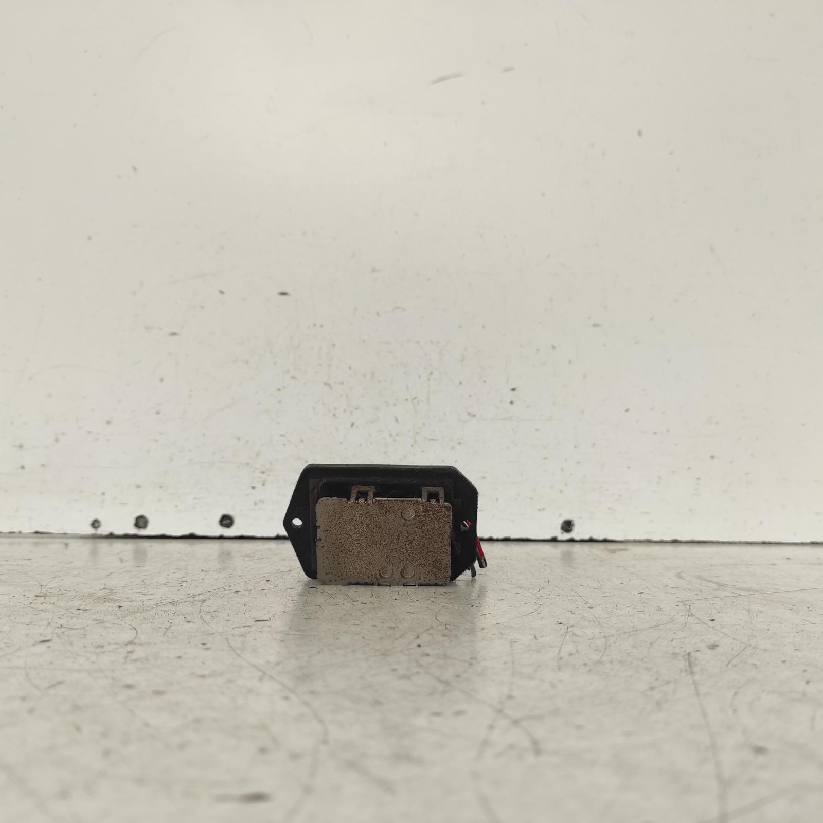View Auto part Fan Speed Resistor Toyota Corolla 2004