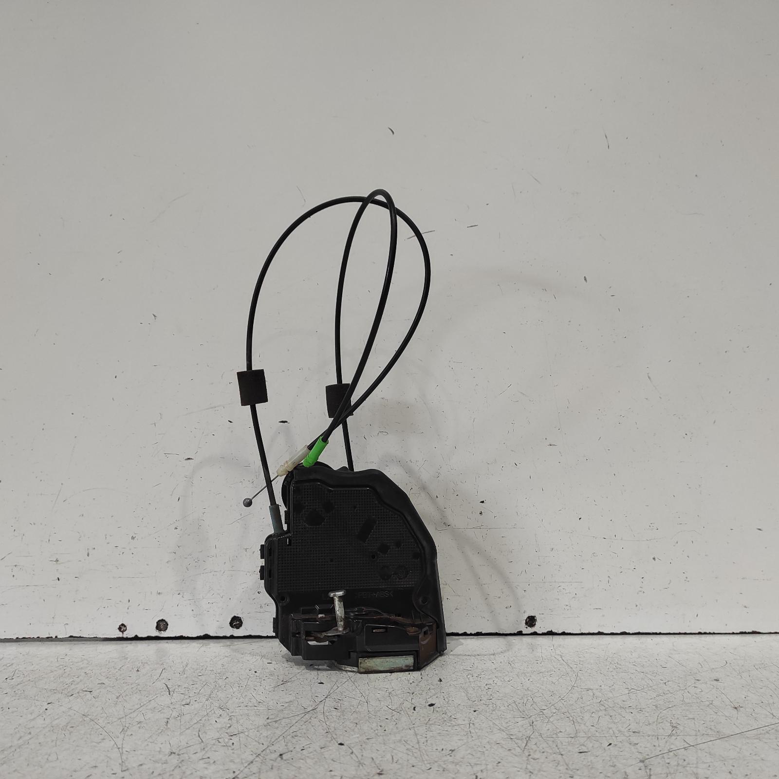 View Auto part Door/Boot/Gate Lock Toyota Rav4 2007