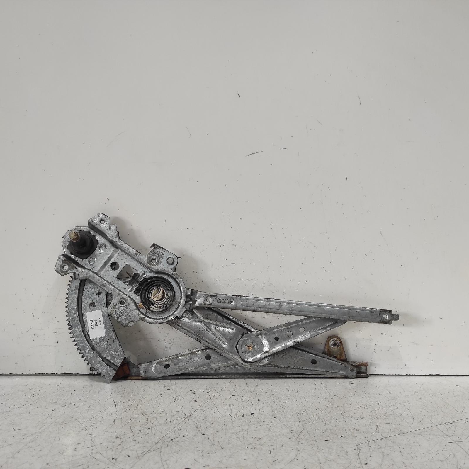 View Auto part Right Front Window Reg/Motor Toyota Camry 2000