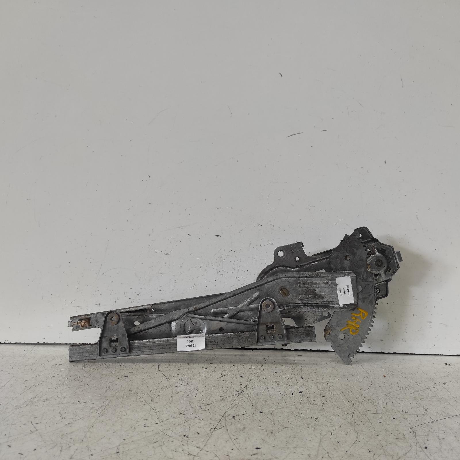 View Auto part Right Rear Wnd Reg/Motor Toyota Camry 2000