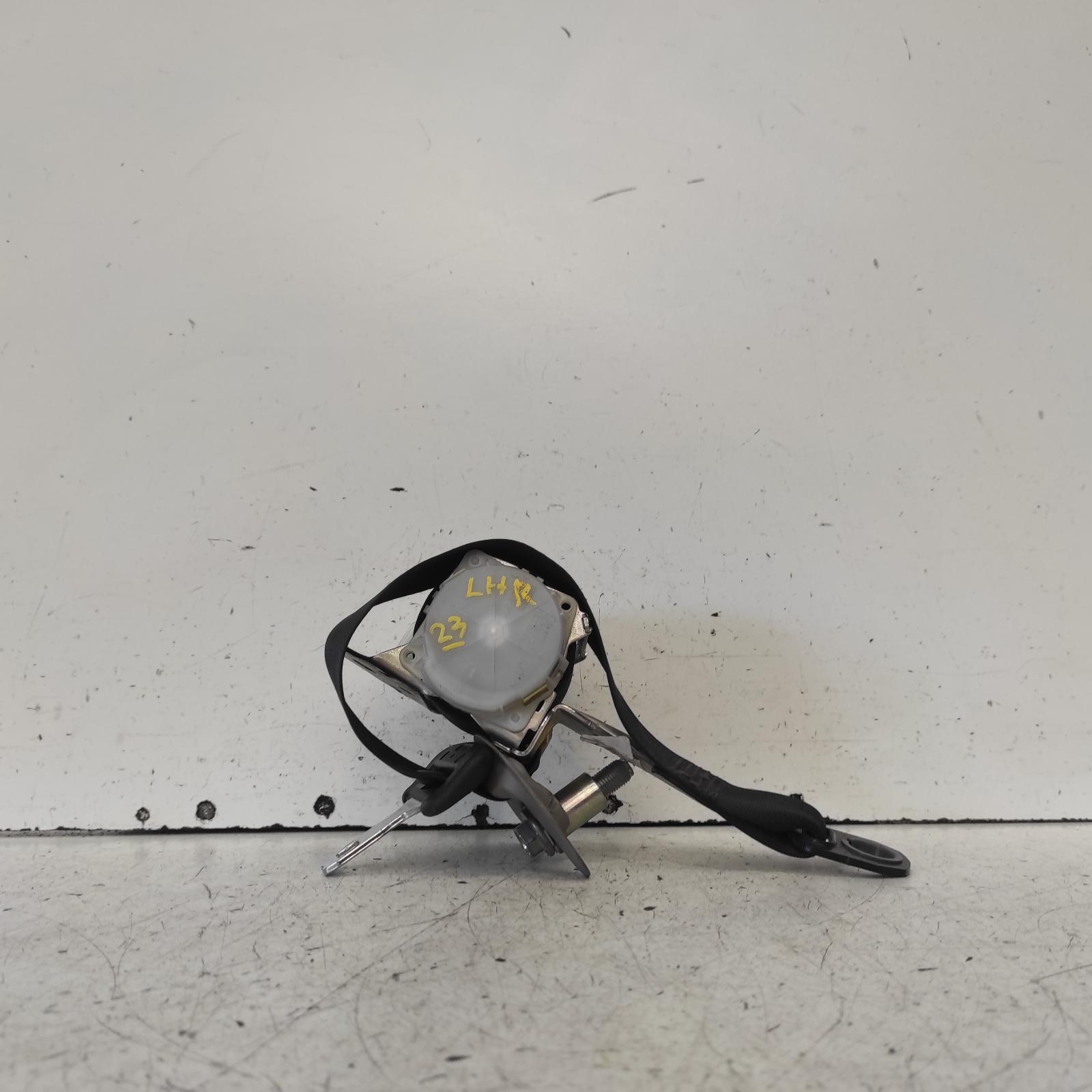 View Auto part Seatbelt/Stalk Toyota Rav4 2007