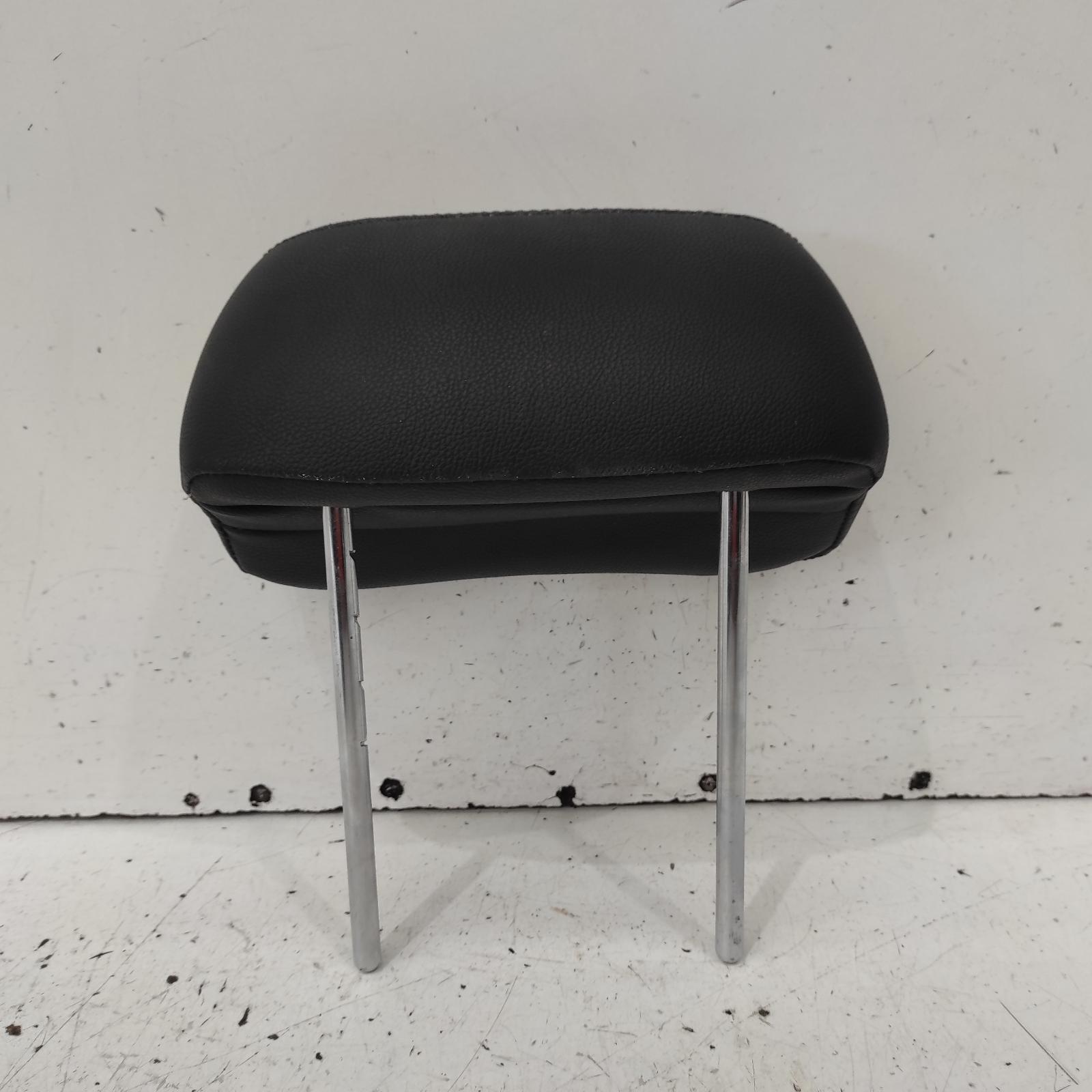 View Auto part Headrest Hyundai Elantra 2014