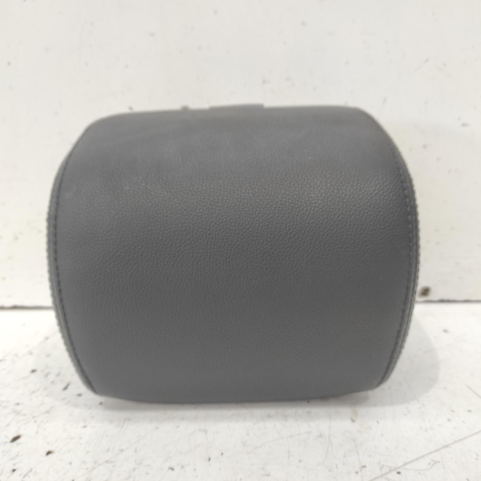 View Auto part Headrest Hyundai Elantra 2014