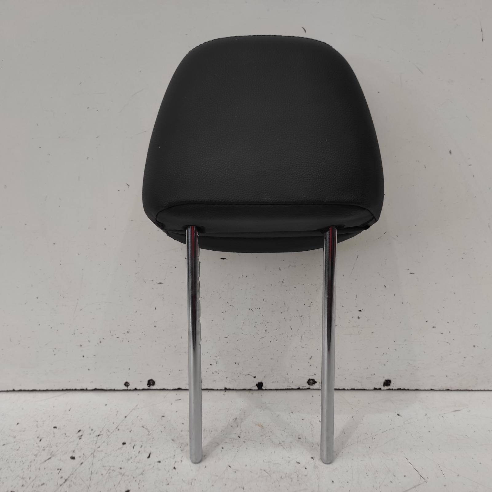 View Auto part Headrest Hyundai Elantra 2014