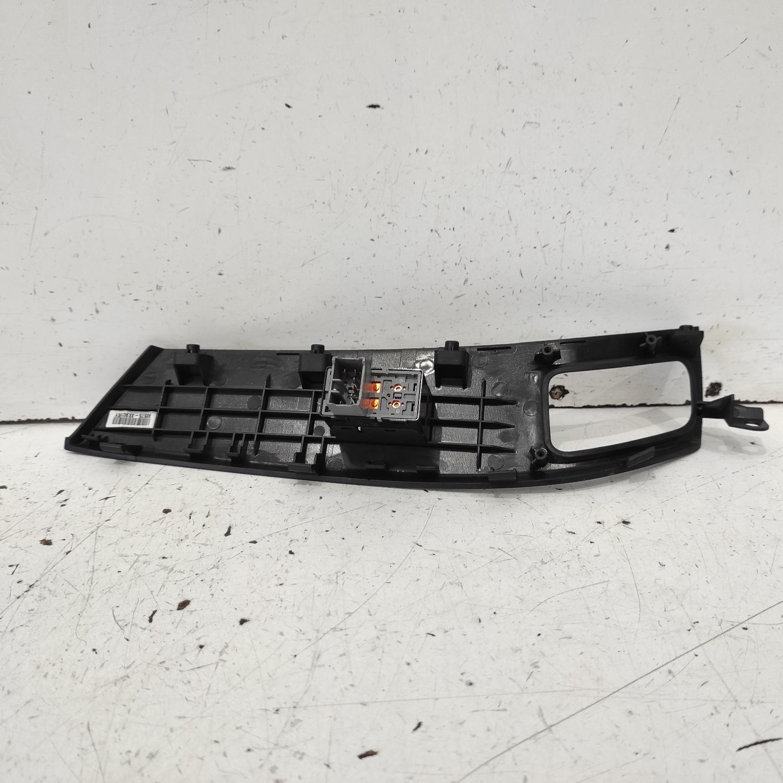 View Auto part Pwr Dr Wind Switch Hyundai Elantra 2014
