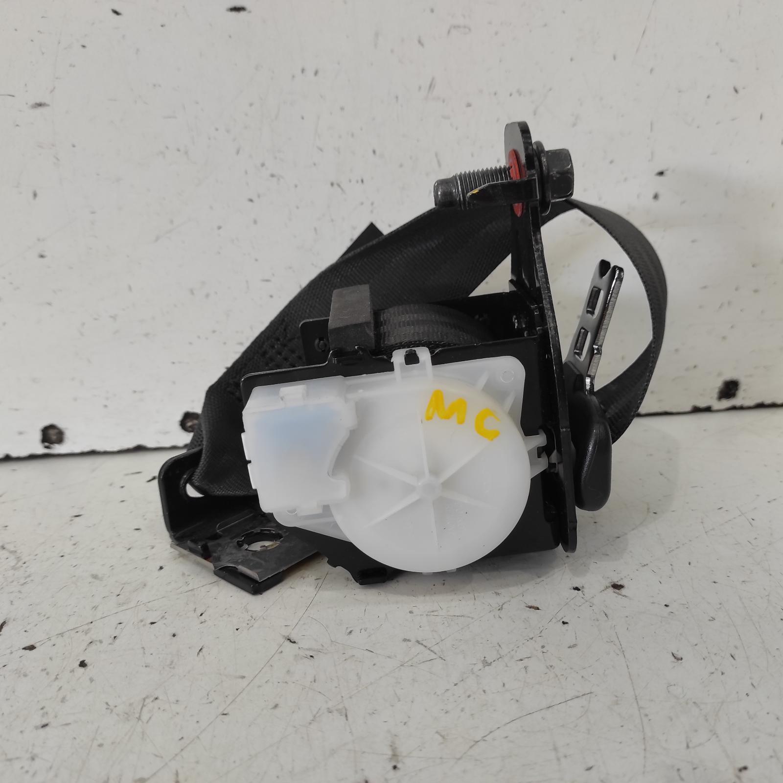 View Auto part Seatbelt/Stalk Hyundai Elantra 2014