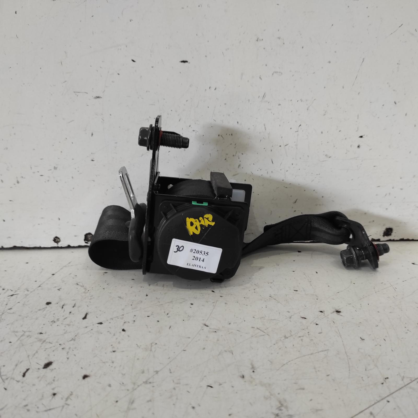 View Auto part Seatbelt/Stalk Hyundai Elantra 2014