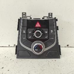 View Auto part Heater/Ac Controls Hyundai Elantra 2014