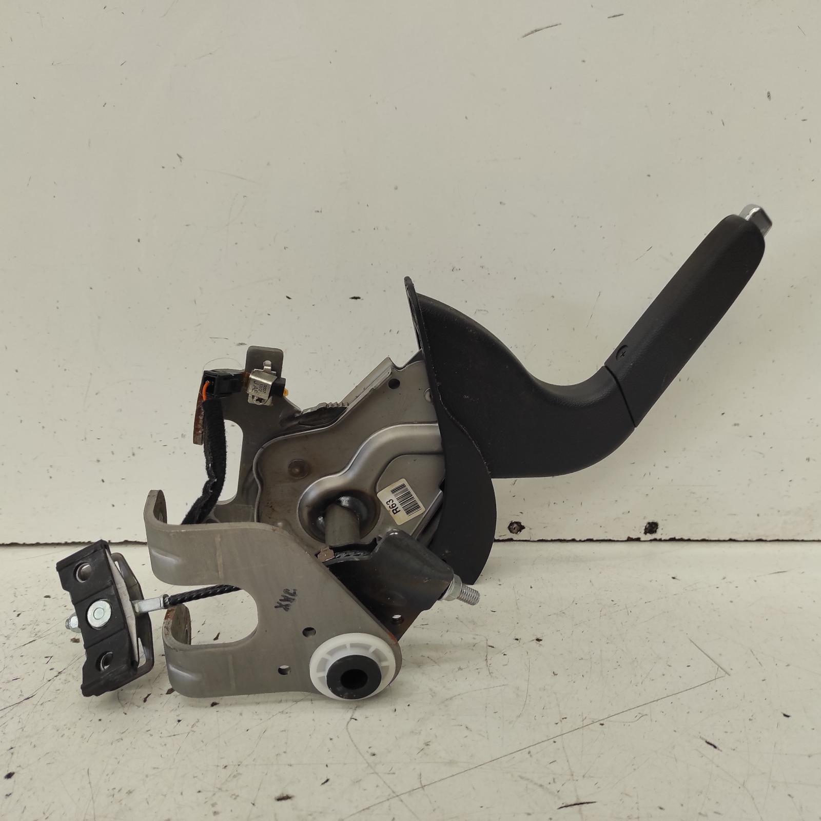 View Auto part Handbrake Lever Hyundai Elantra 2014