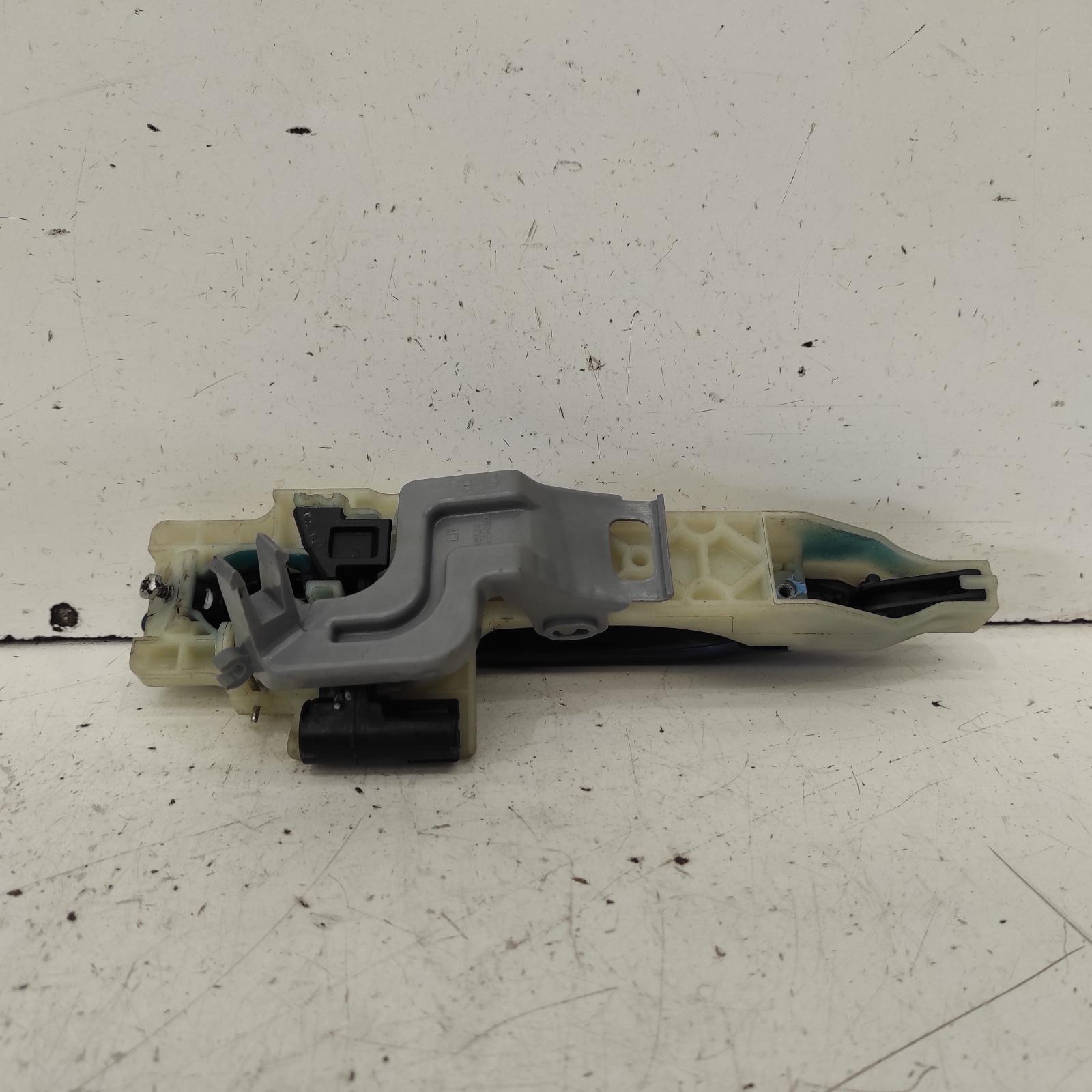 View Auto part Door Handle Hyundai Elantra 2014