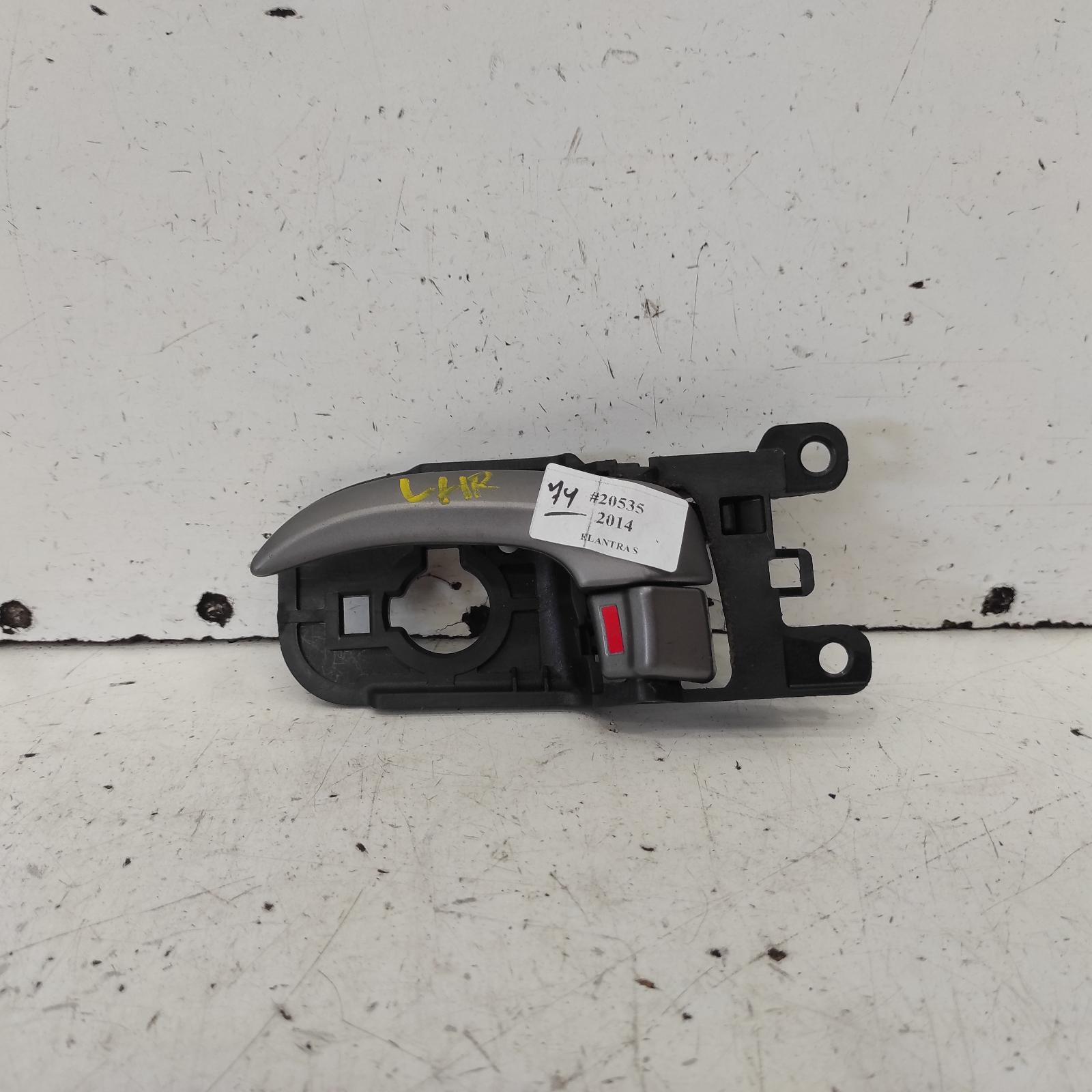 View Auto part Door Handle Hyundai Elantra 2014