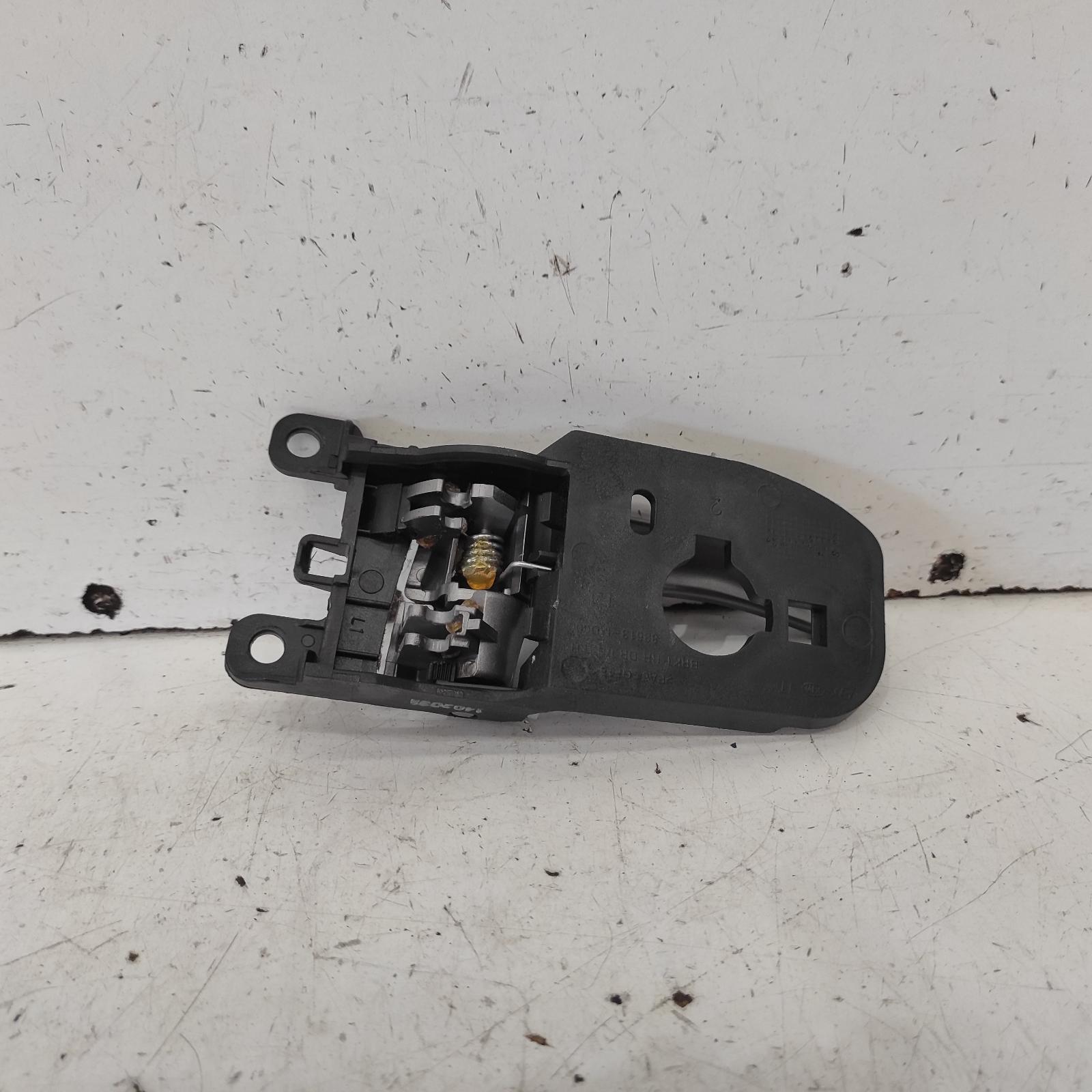View Auto part Door Handle Hyundai Elantra 2014