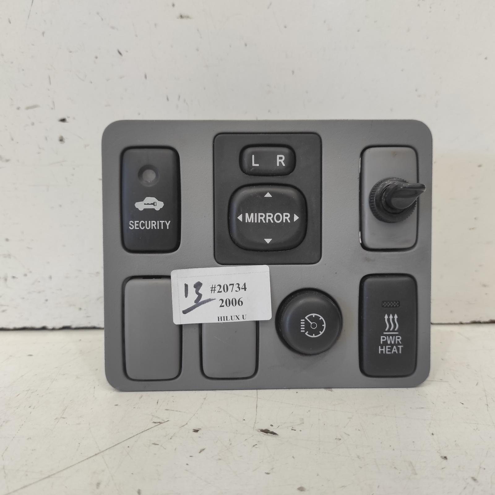 2006 Toyota Hilux Misc Switch/Relay View Auto part Misc Switch/Relay Toyota Hilux 2006