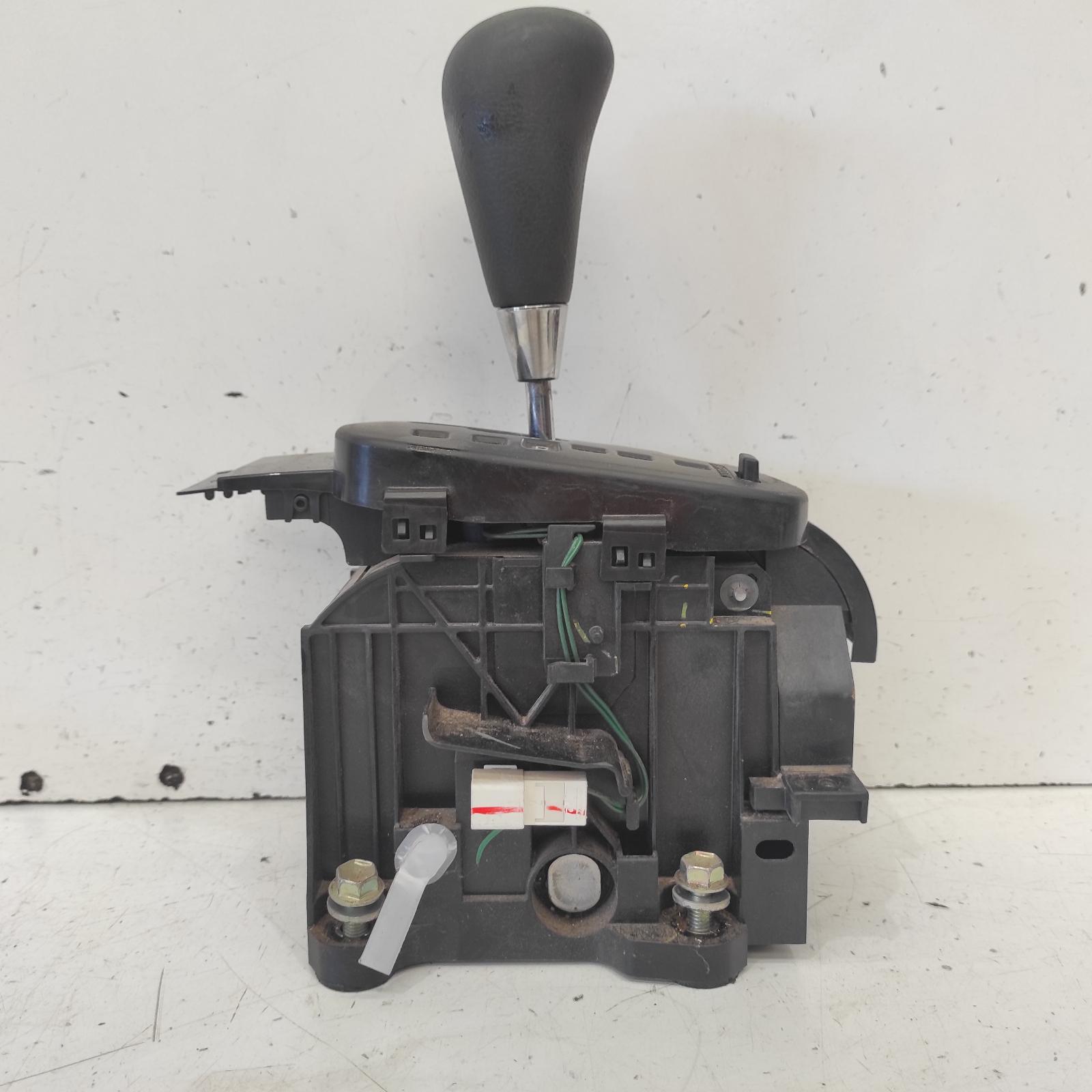 View Auto part Gear Stick/Shifter Toyota Hilux 2006