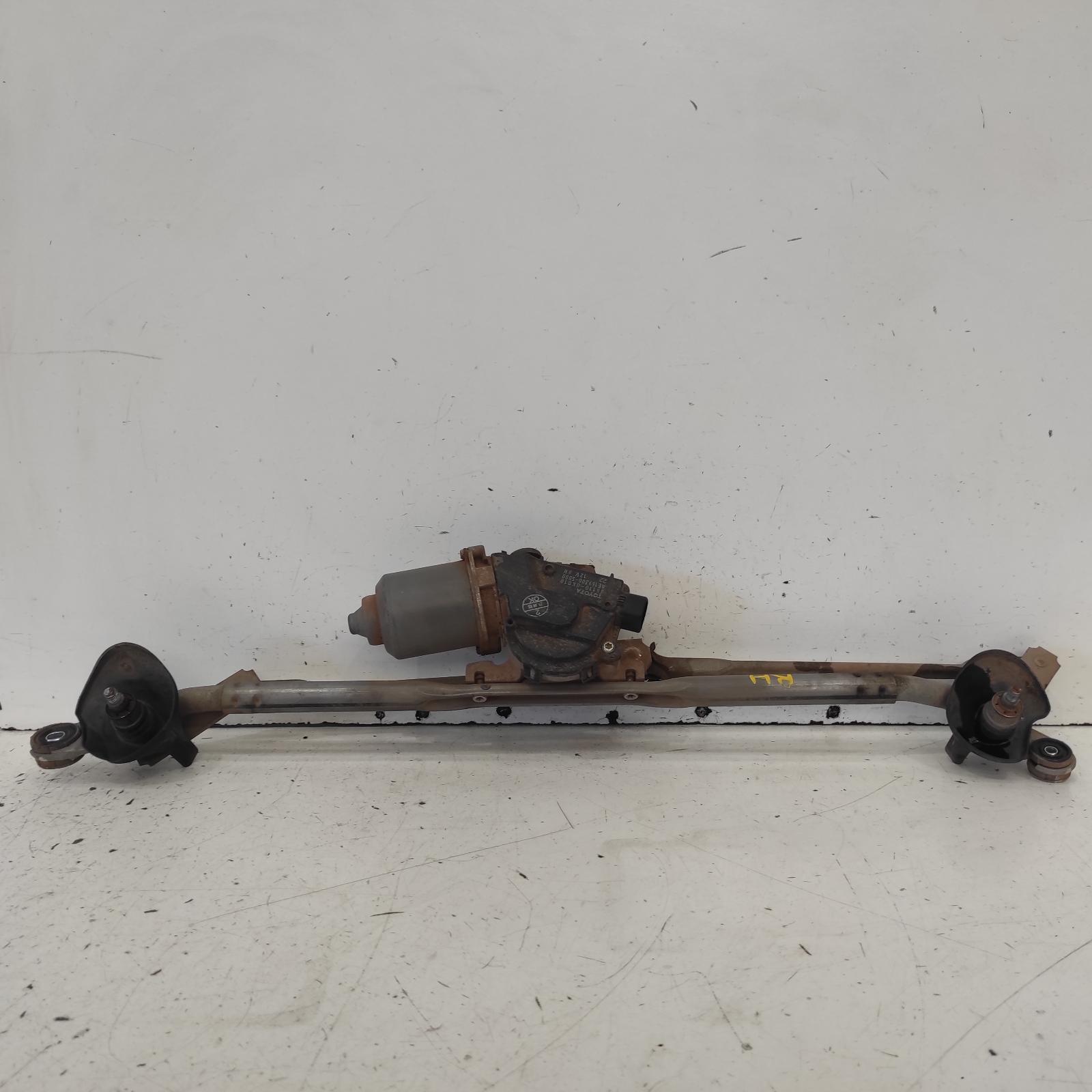 View Auto part Wiper Motor Toyota Hilux 2006