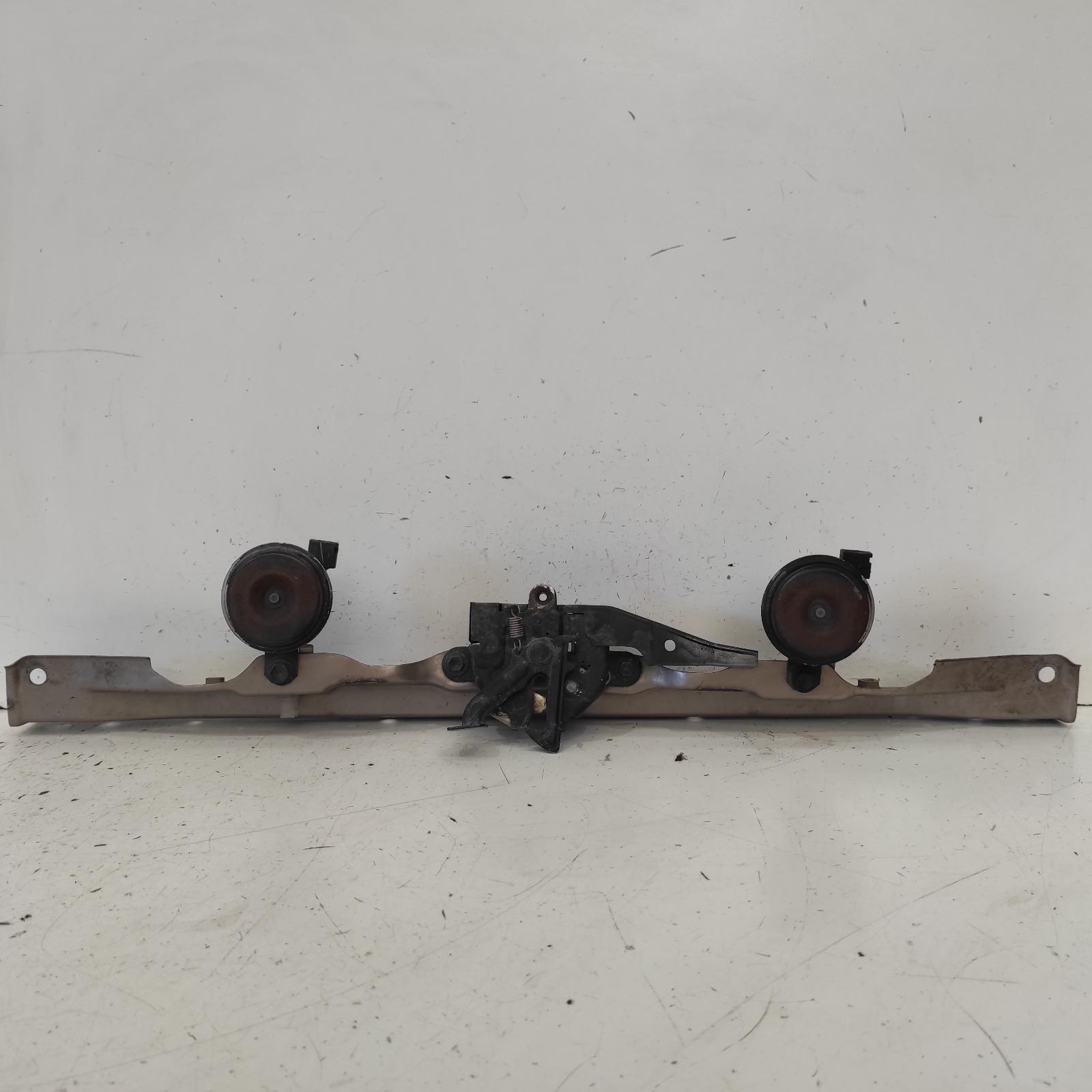 View Auto part Bonnet Lock/Support Toyota Hilux 2006
