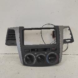 View Auto part Heater/Ac Controls Toyota Hilux 2006