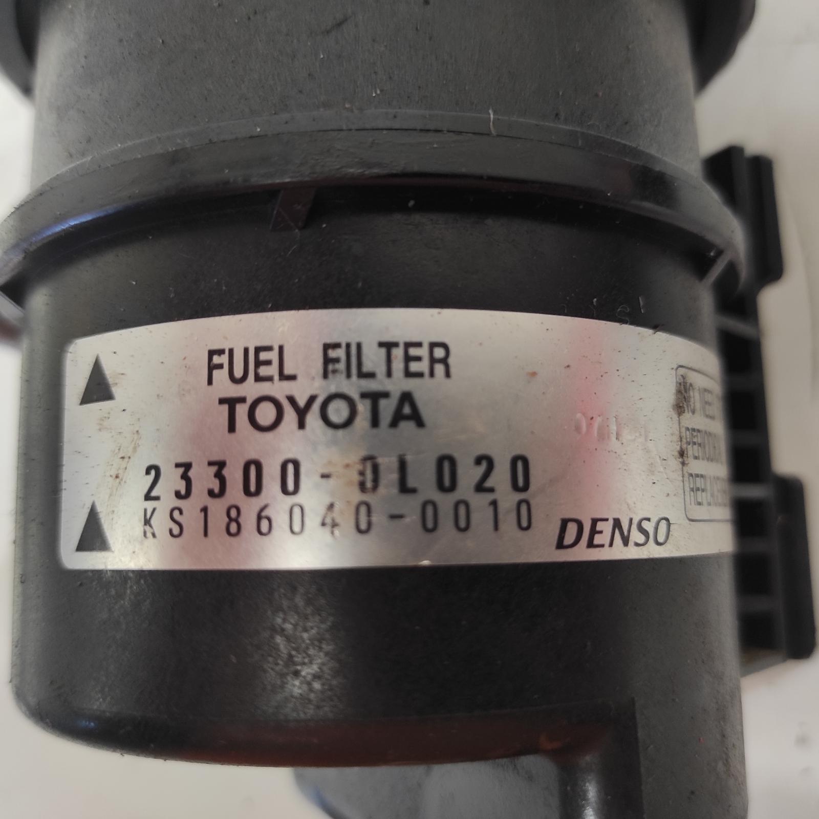 View Auto part Fuel Filter Housing Toyota Hilux 2006