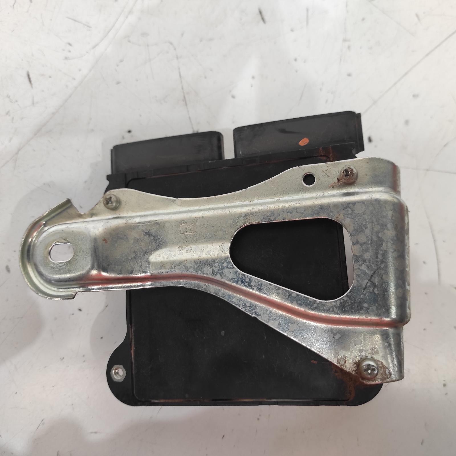 View Auto part Ecu Toyota Hilux 2006