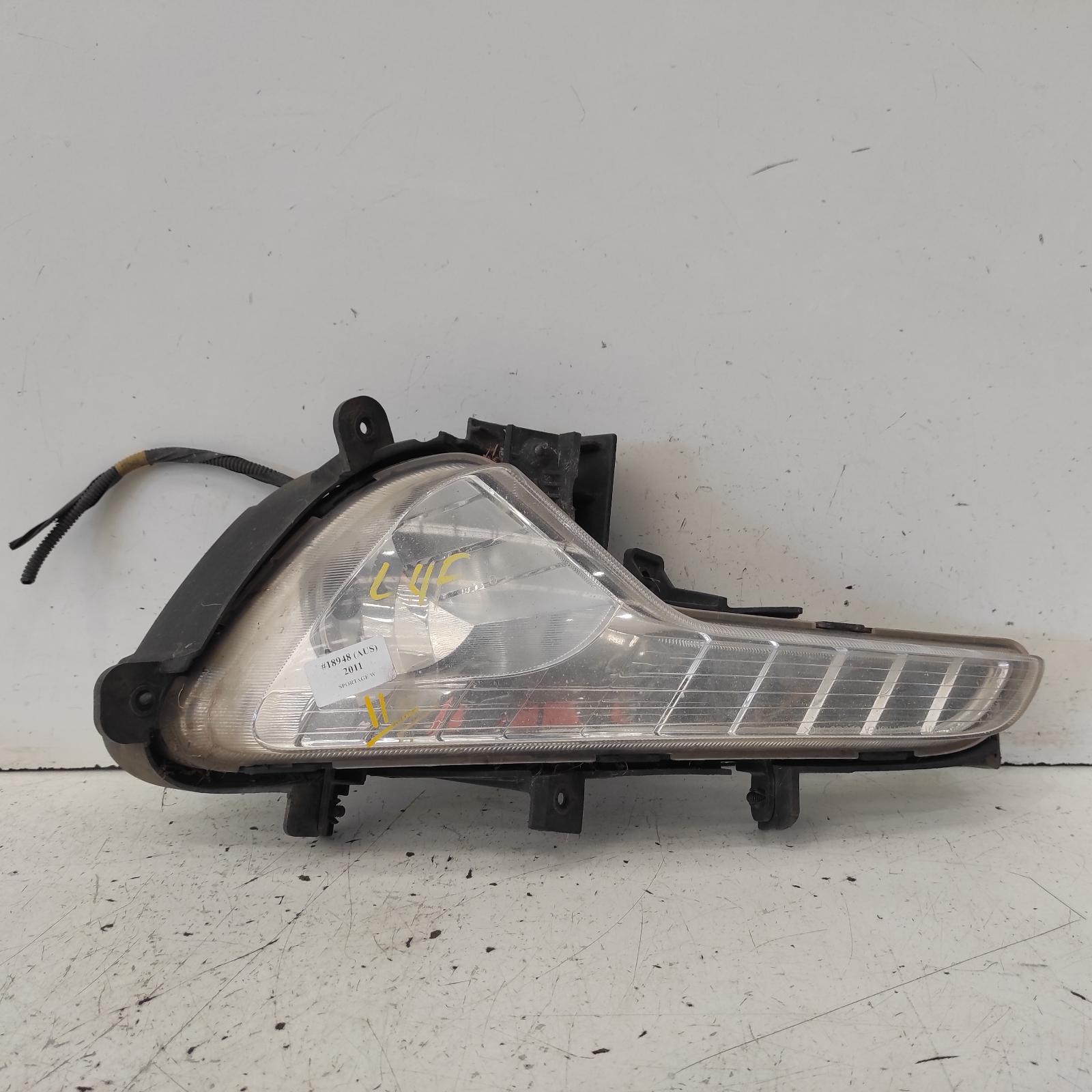 View Auto part Left Indicator/Fog/Side Kia Sportage 2011