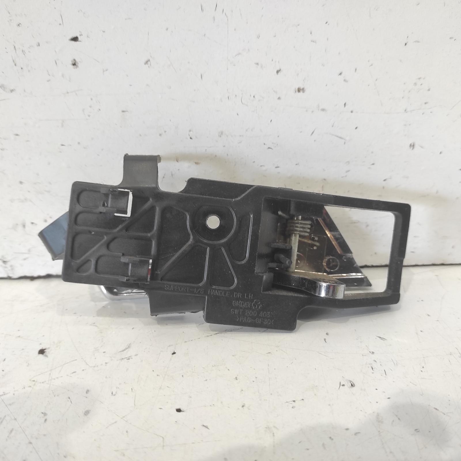 View Auto part Door Handle Holden Barina 2008