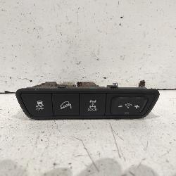 View Auto part Misc Switch/Relay Hyundai Ix35 2010