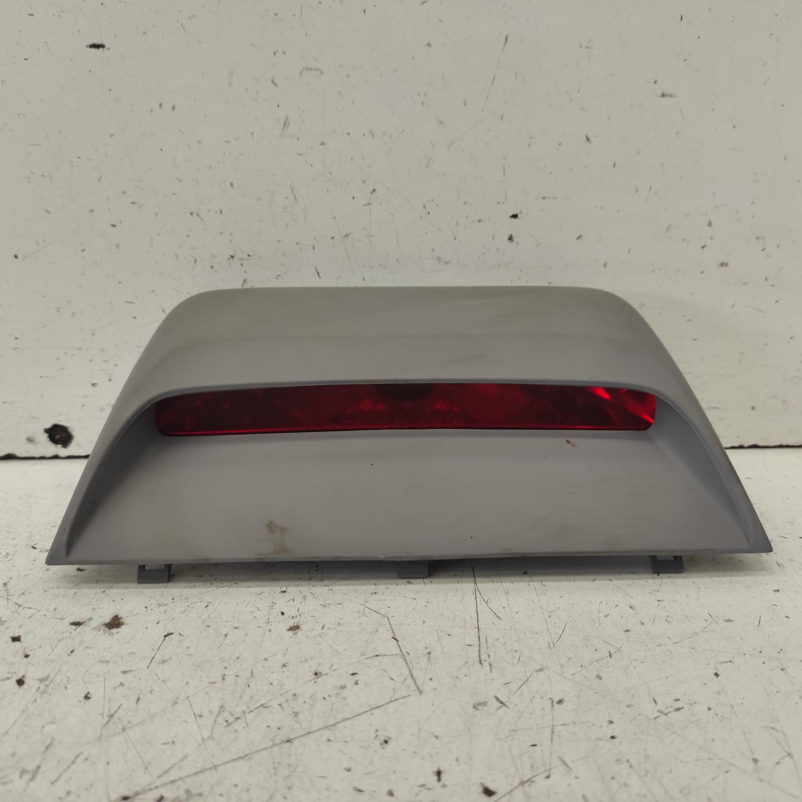 View Auto part High Level Stoplight Hyundai Elantra 2008