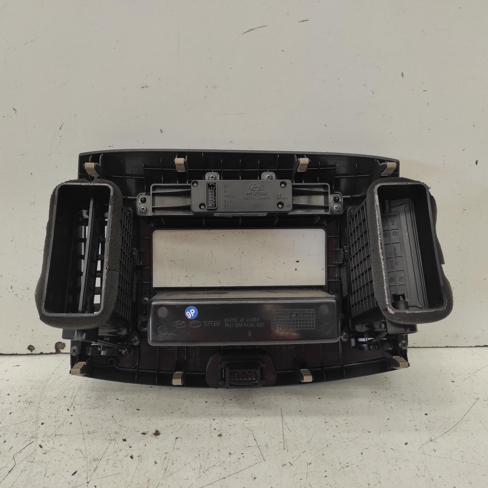 View Auto part Clock Hyundai Elantra 2008