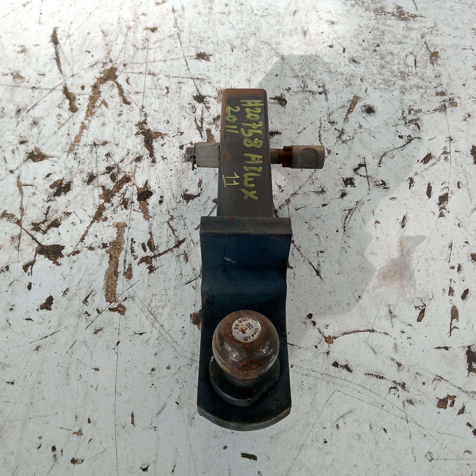 View Auto part Misc Toyota Hilux 2011