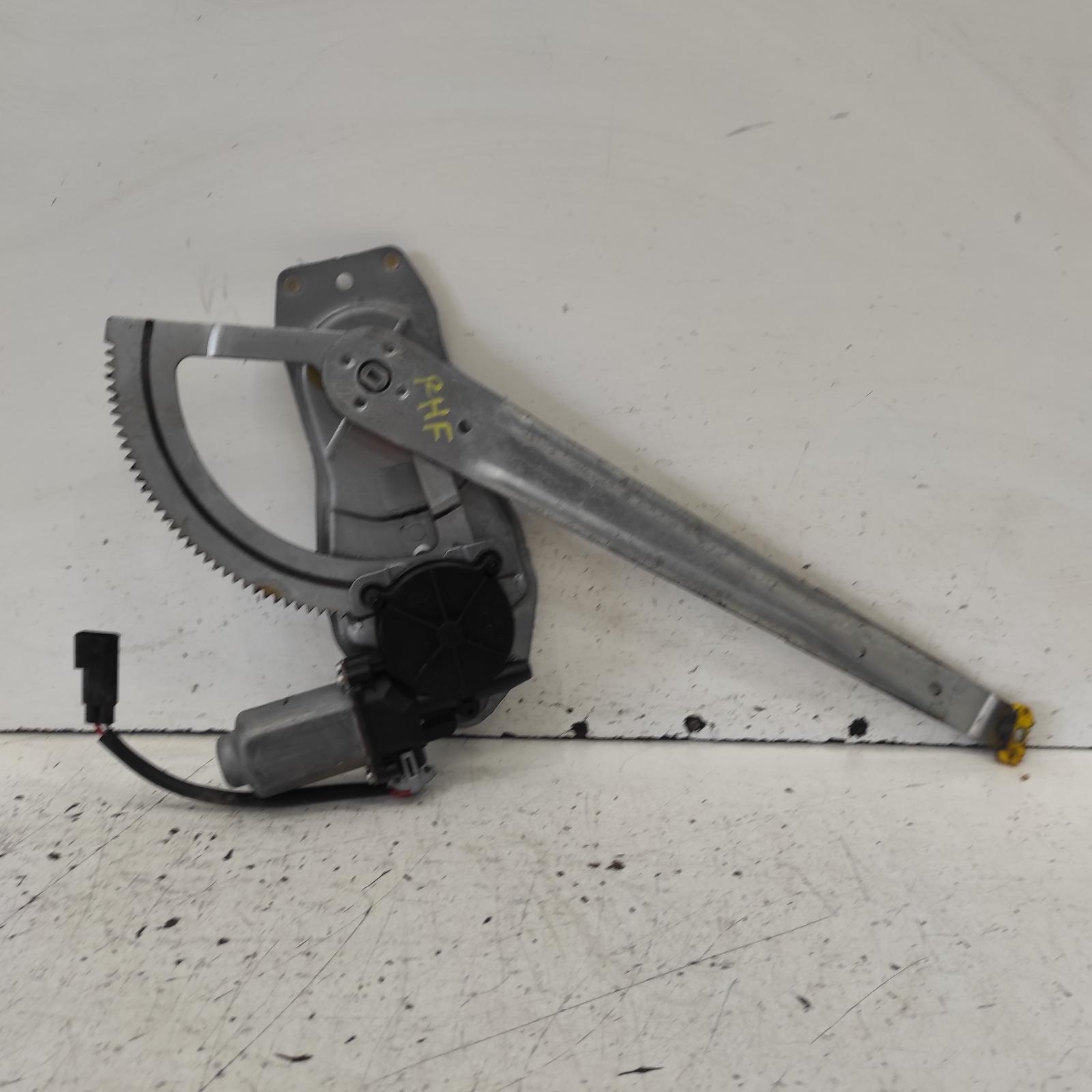 View Auto part Right Front Window Reg/Motor Ford Transit 2004