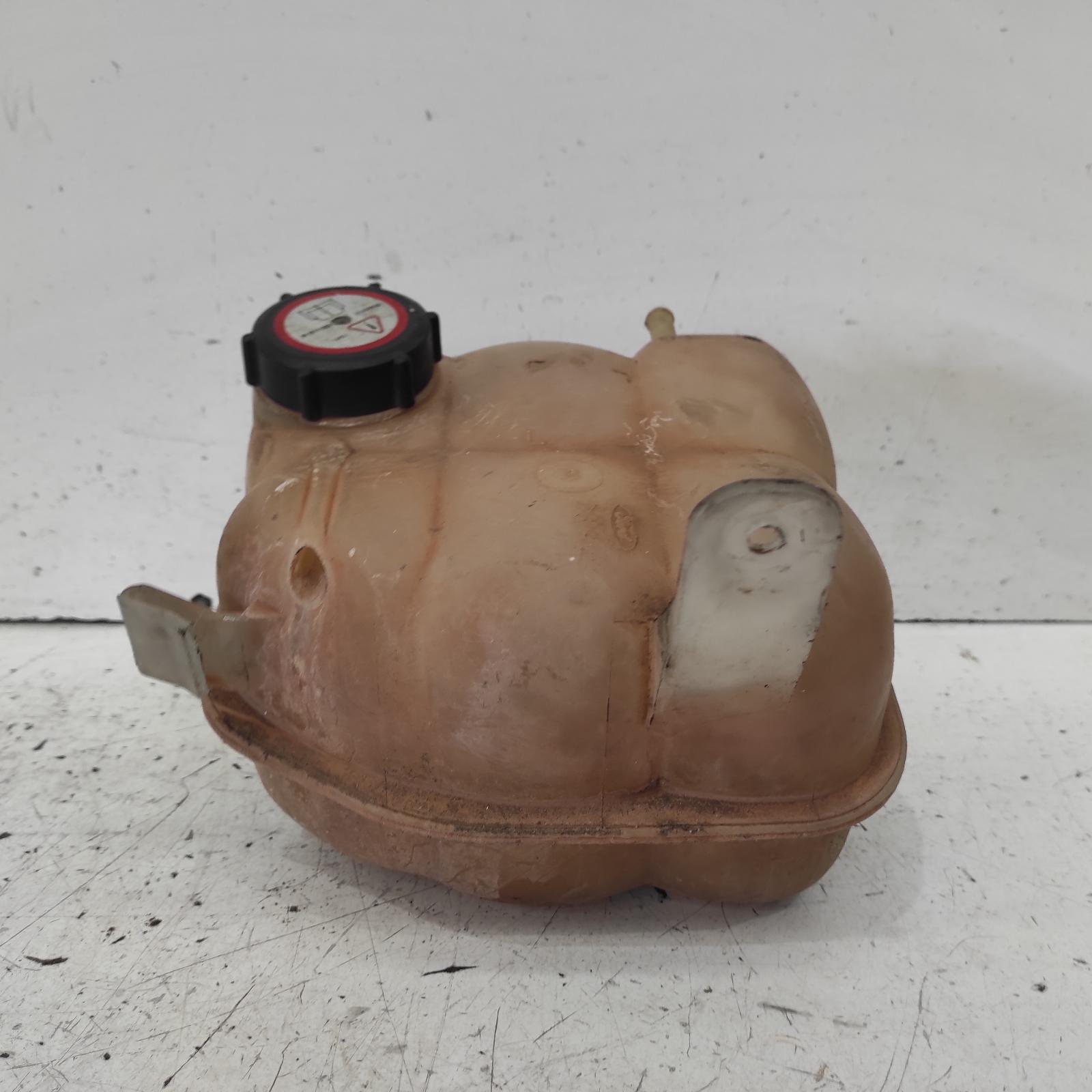 View Auto part Overflow Bottle Ford Transit 2004