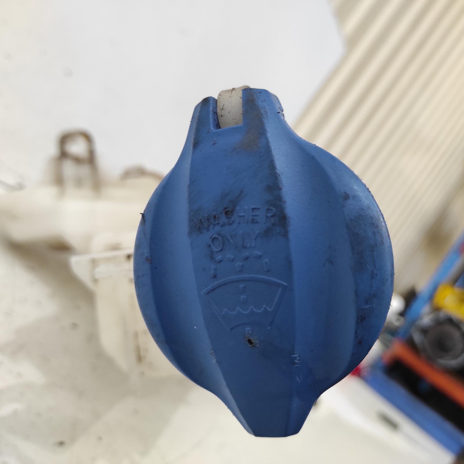 View Auto part Washer Bottle Kia Sportage 2018