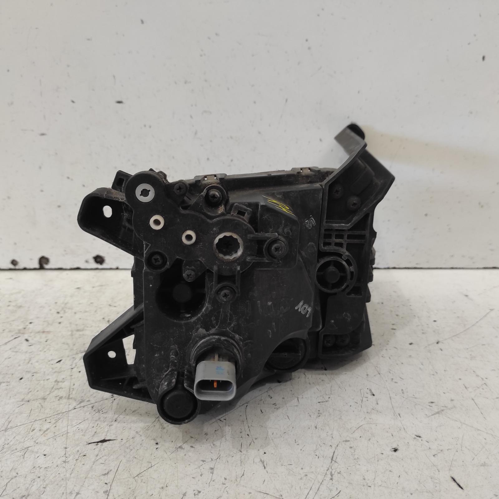 View Auto part Right Indicator/Fog/Side Kia Sportage 2018