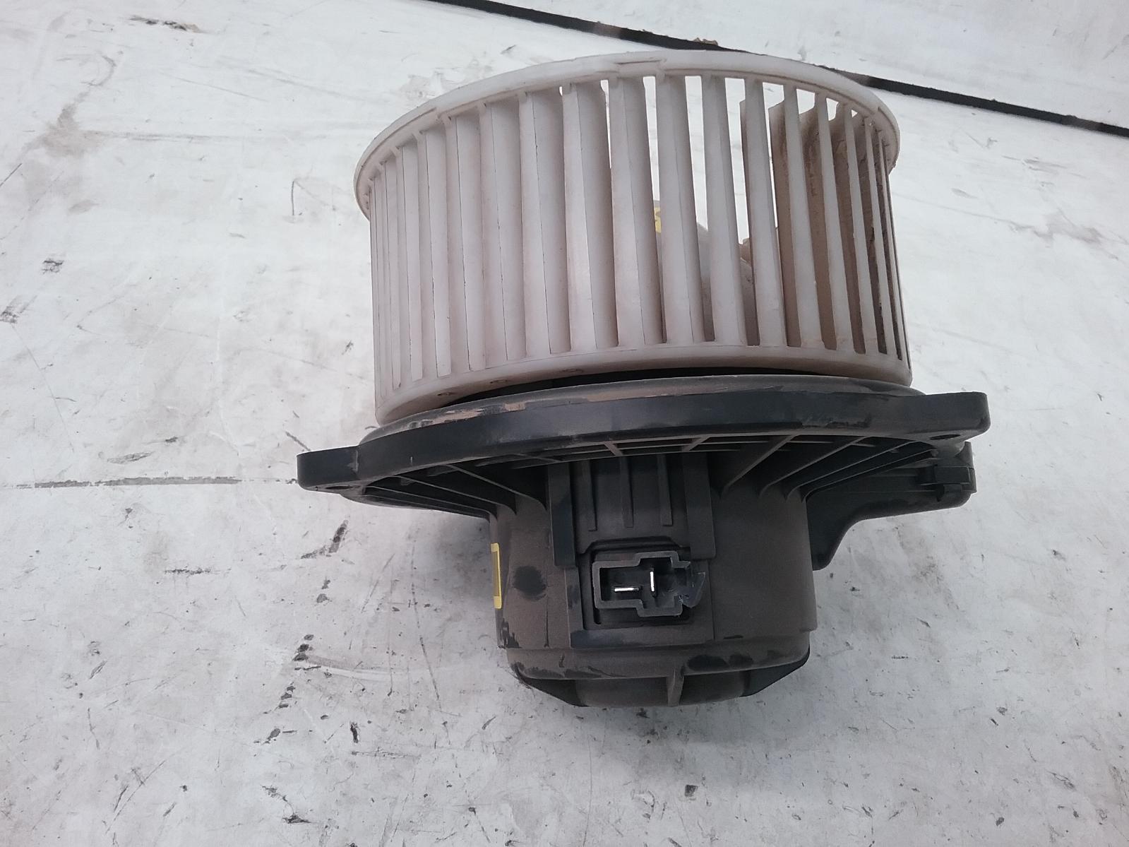 View Auto part Heater Fan Motor Hyundai Iload/imax 2013