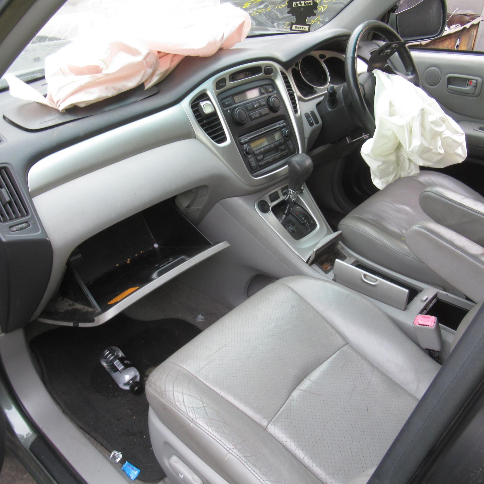 Door/Boot/Gate Lock Kluger Toyota 2004