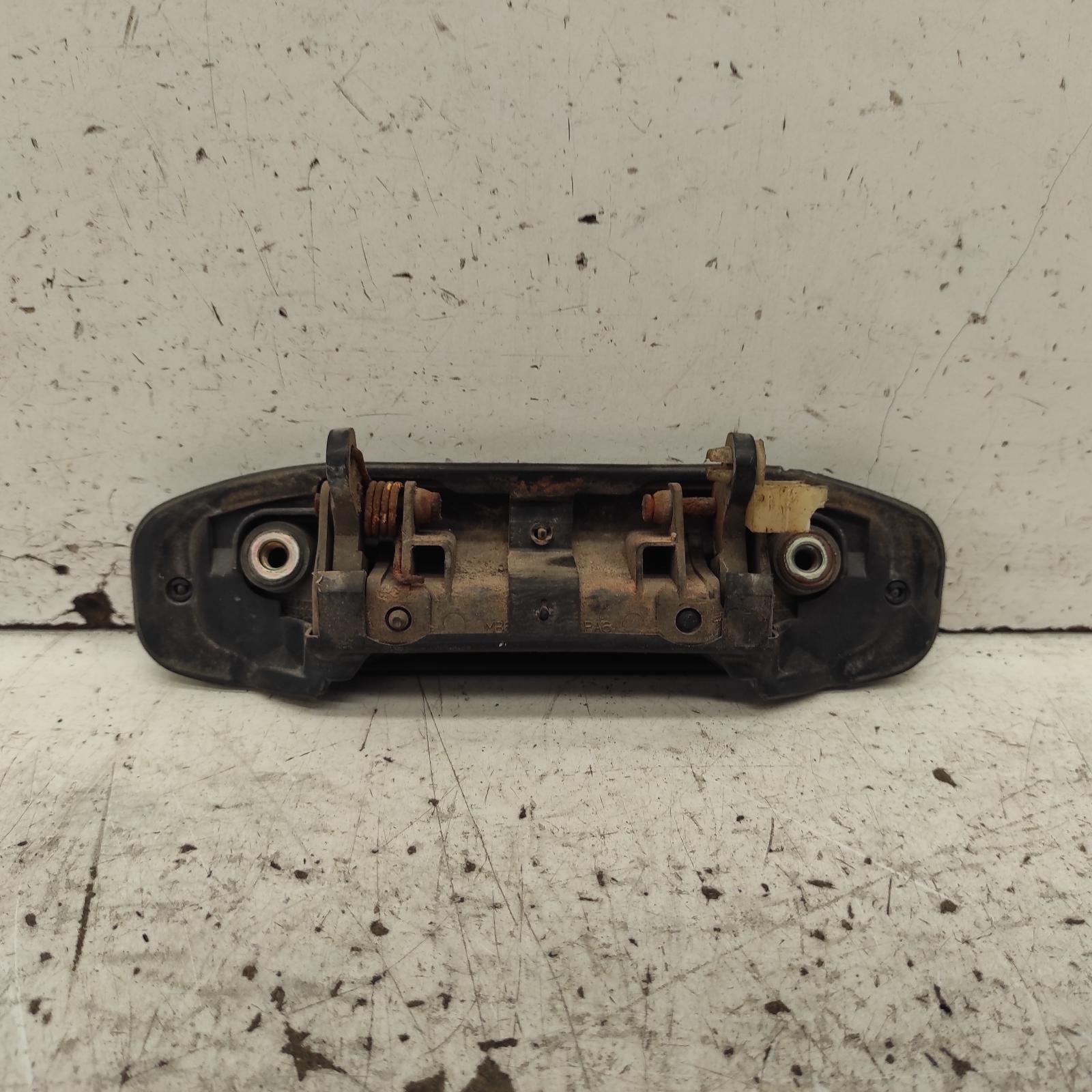 View Auto part Door Handle Mitsubishi Pajero 1994