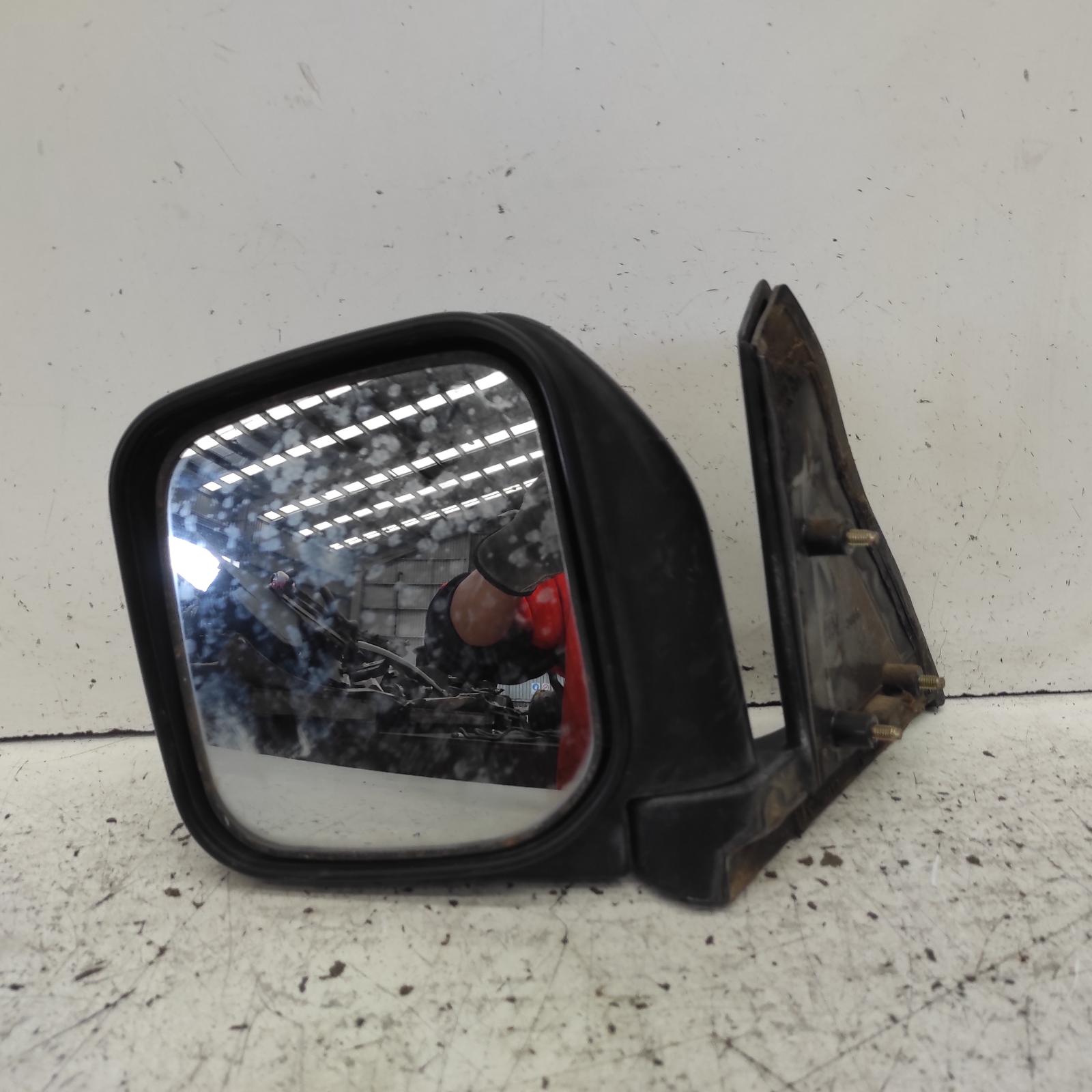 1994 Mitsubishi Pajero Left Door Mirror View Auto part Left Door Mirror Mitsubishi Pajero 1994