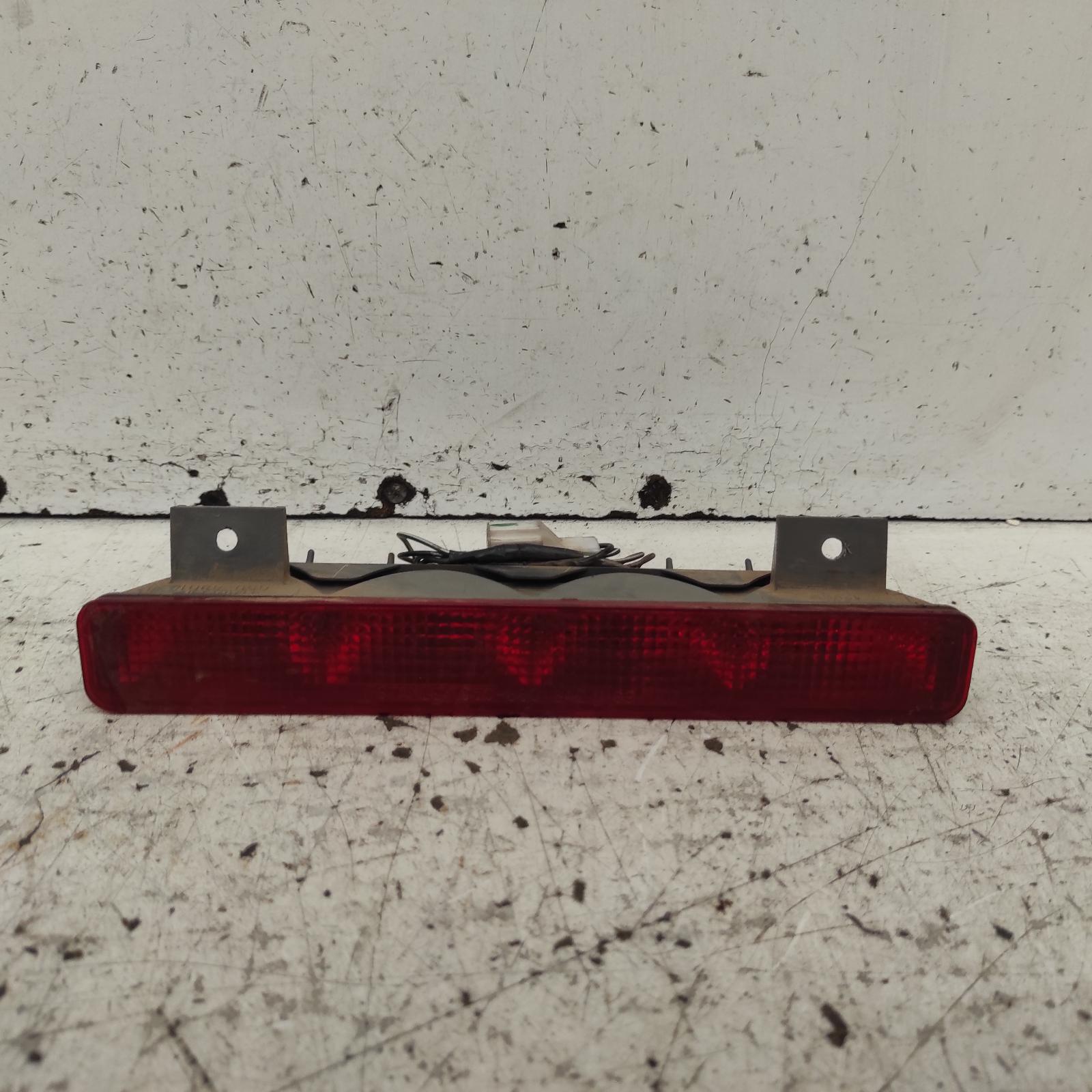 View Auto part High Level Stoplight Mitsubishi Pajero 1994