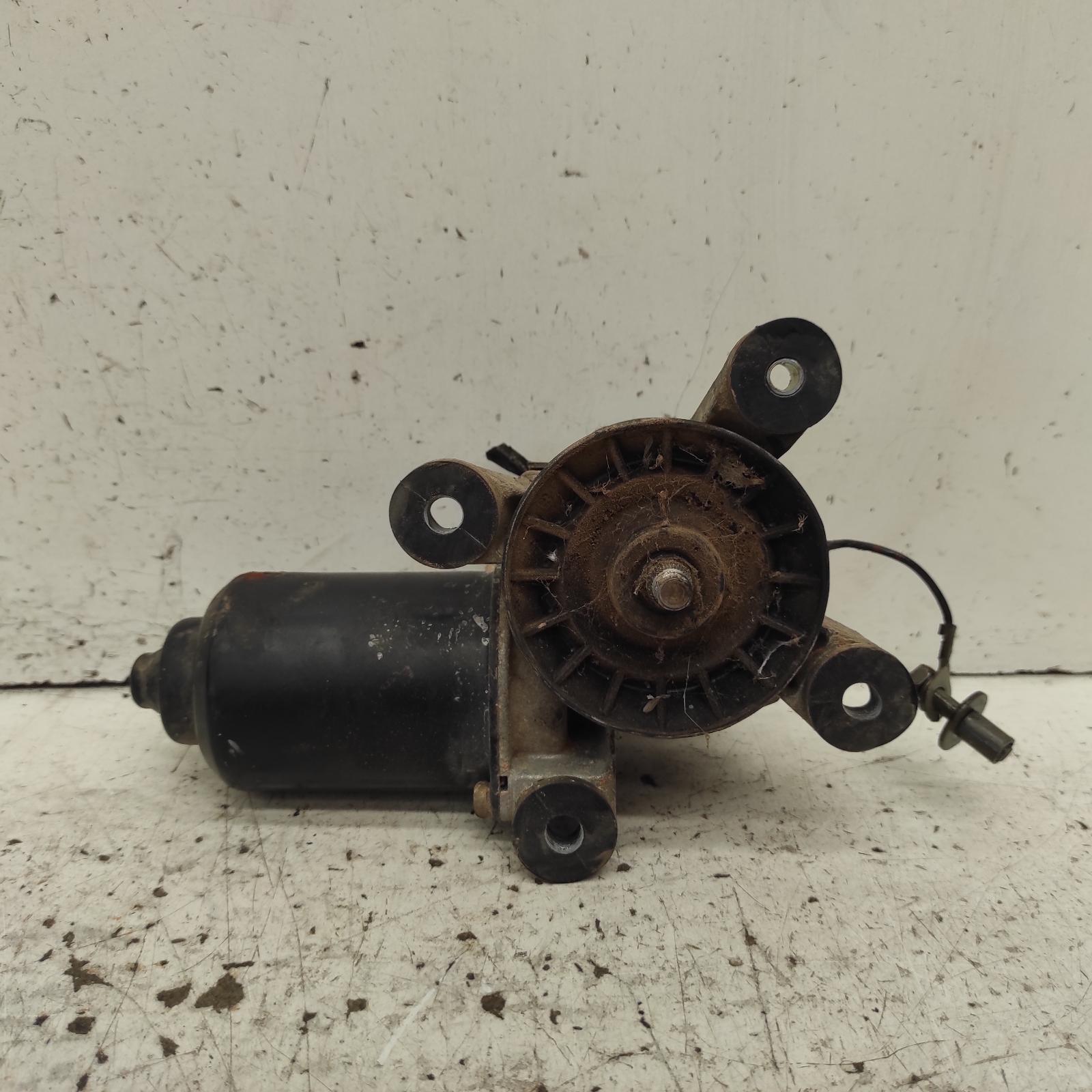 View Auto part Wiper Motor Mitsubishi Pajero 1994
